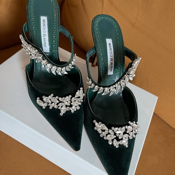 Manolo Blahnik Lurum Heels - Picture 3 of 6